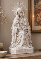 Statua Santa Muerte Effetto Gesso Bianco — Pietà Gotica con Scheletro in Braccio, Memento Mori