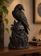 NEVERMORE — Statua Corvo Nero su Teschio in Resina | Scultura Gotica Memento Mori