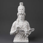 Busto di Atena Parthenos in resina con elmo corinzio e civetta, scultura artigianale italiana ideale per decorazioni neoclassiche e spazi di studio