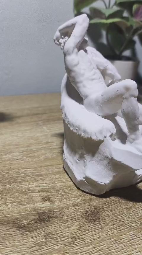 Video: Il Fauno in Riposo — Scultura in Resina - Taraflo