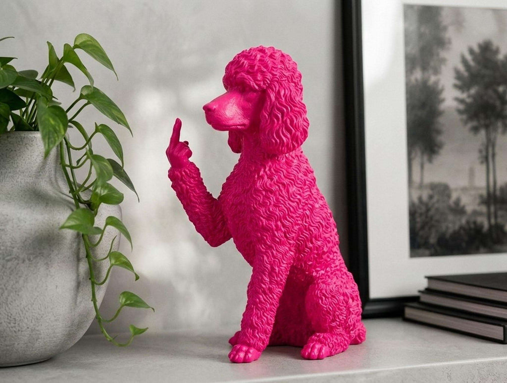 Statua Cane Barboncino Rosa in Resina con Dito Medio — immagine 2