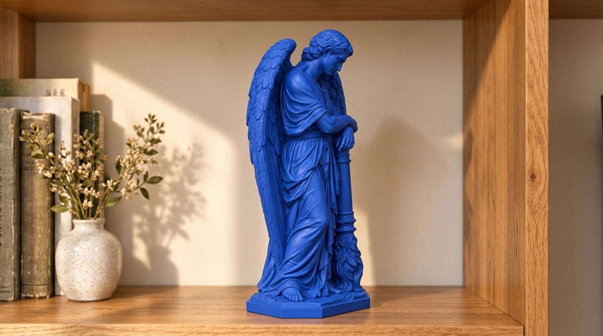 Statua Thanatos Blu Zaffiro in Resina con Ali e Torcia — immagine 5