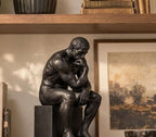 Statua Il Pensatore Nero in Resina Satinata — immagine 2