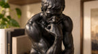 Statua Il Pensatore Nero in Resina Satinata — immagine 4