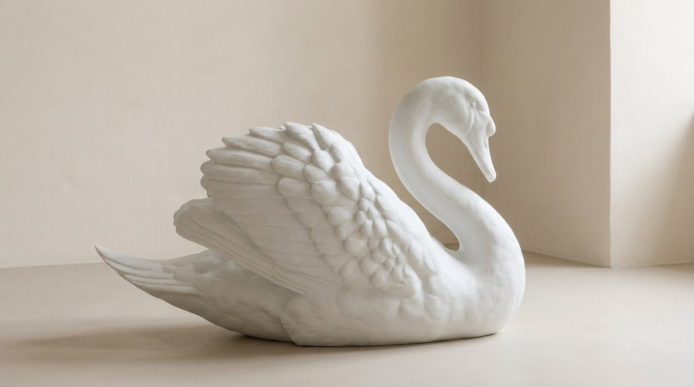Statua di Cigno in Resina Bianca Opaca - Eleganza Minimalista e Dettagli Raffinati Taraflo
